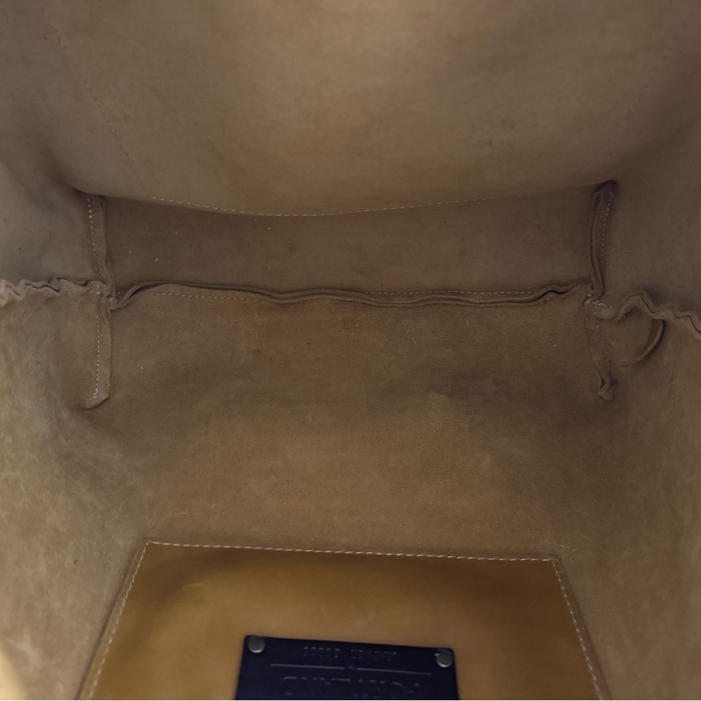 PLG Oversize Mango Zip Tote - Picture 4 of 5